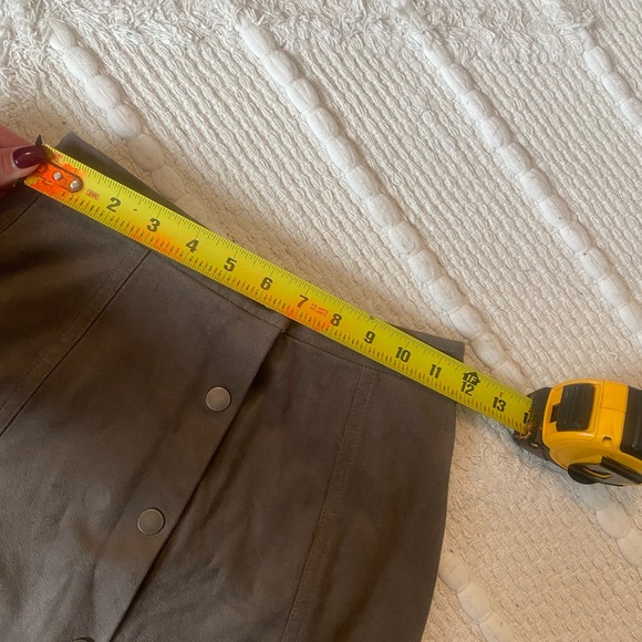 Wilfred Free Faux Suede Button Up Skirt - Picture 5 of 6